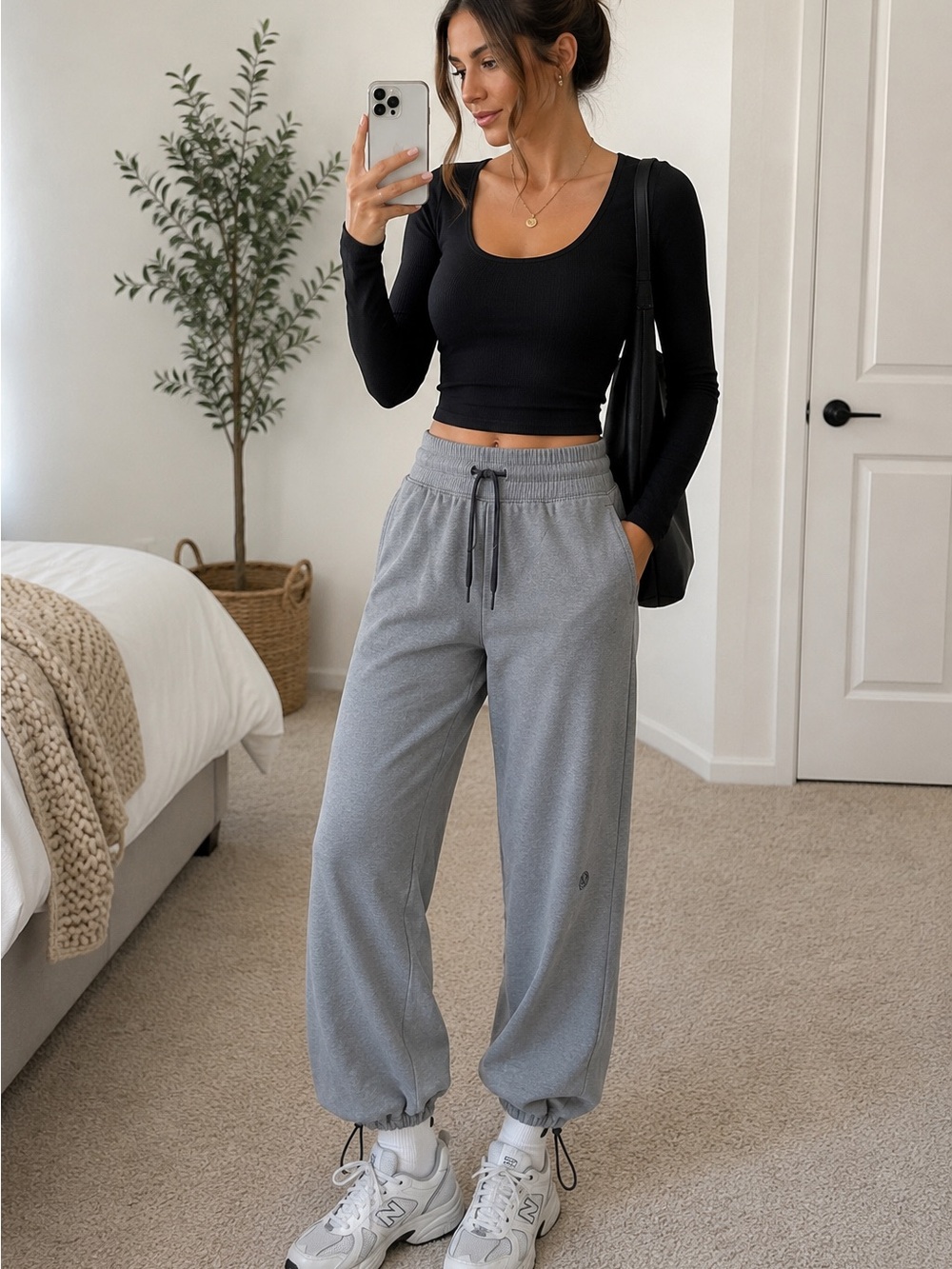 🩶 Lululemon Gray Drawstring Jogger Sweatpants – Size 6